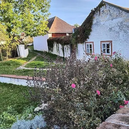 Chaloupka U Mostu Sv Jana V Centru Vodnan Vodnany Exterior photo